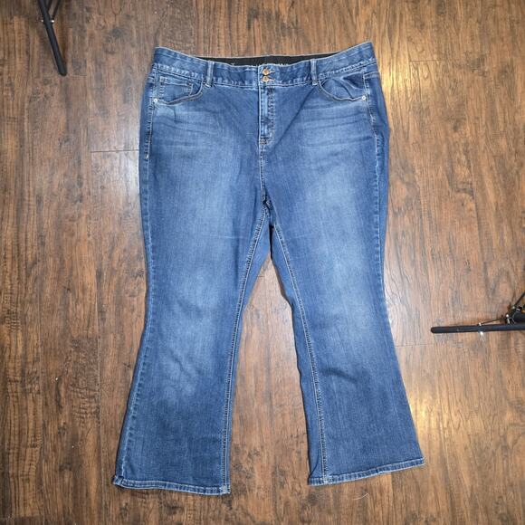 Lane Bryant Jeans Women Plus Size 24W Short Blu Bootcut Stretch Tummy - Picture 3 of 6